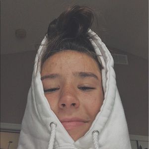 Meet your Posher, Lena